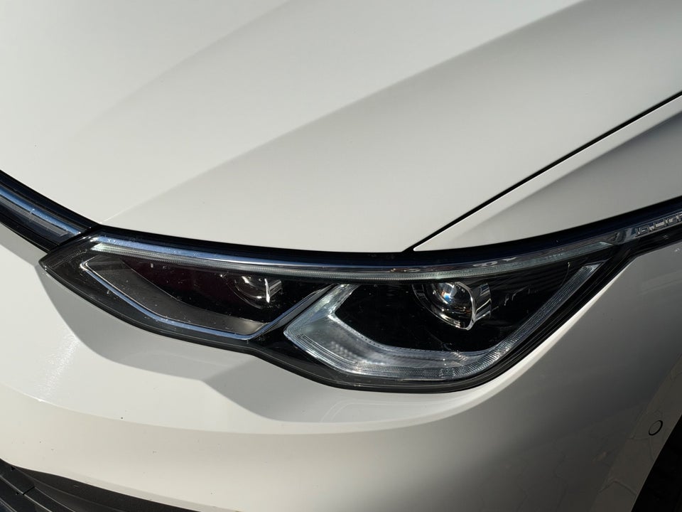 VW Golf VIII 1,4 eHybrid DSG 5d