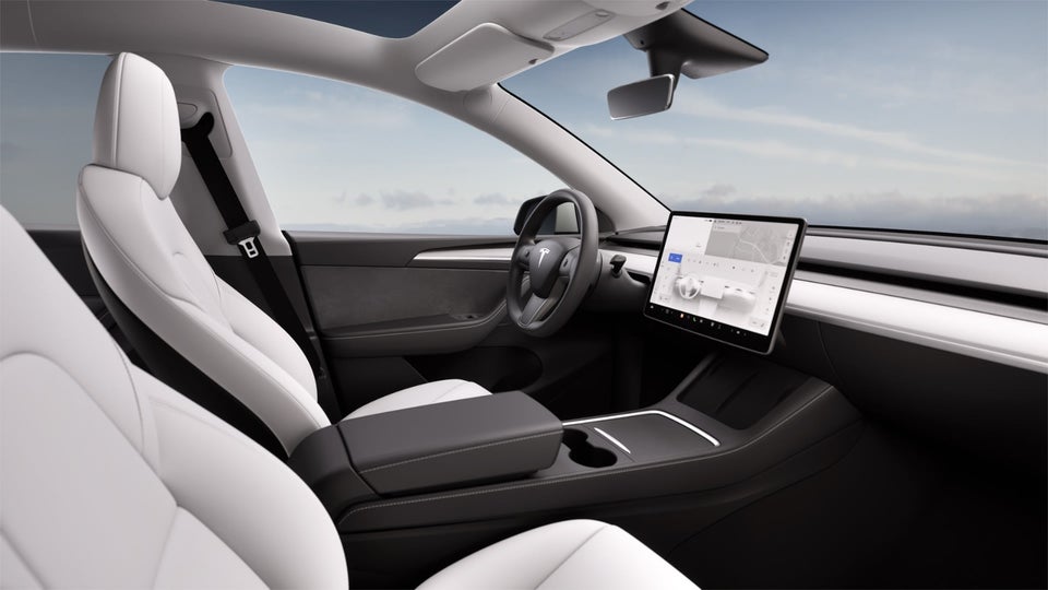 Tesla Model Y Long Range AWD 5d