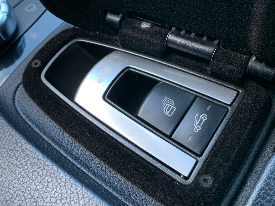 Mercedes E200 2,0 Cabriolet aut. 2d