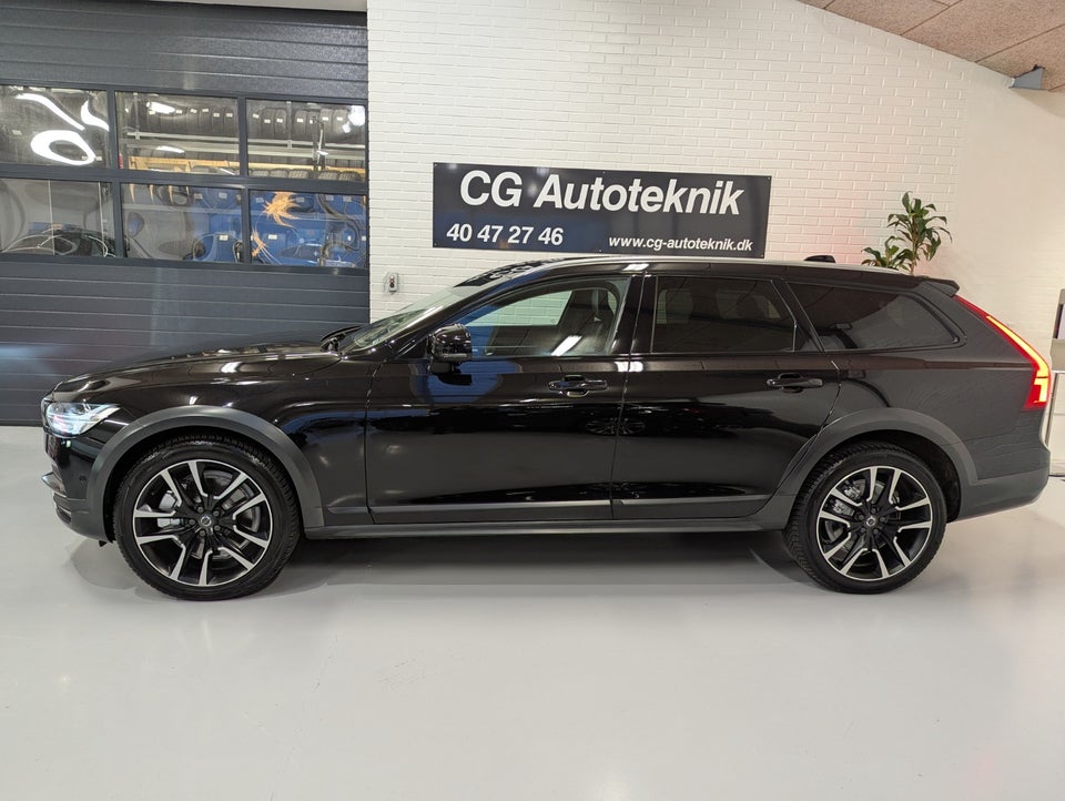 Volvo V90 CC 2,0 D5 235 aut. AWD 5d