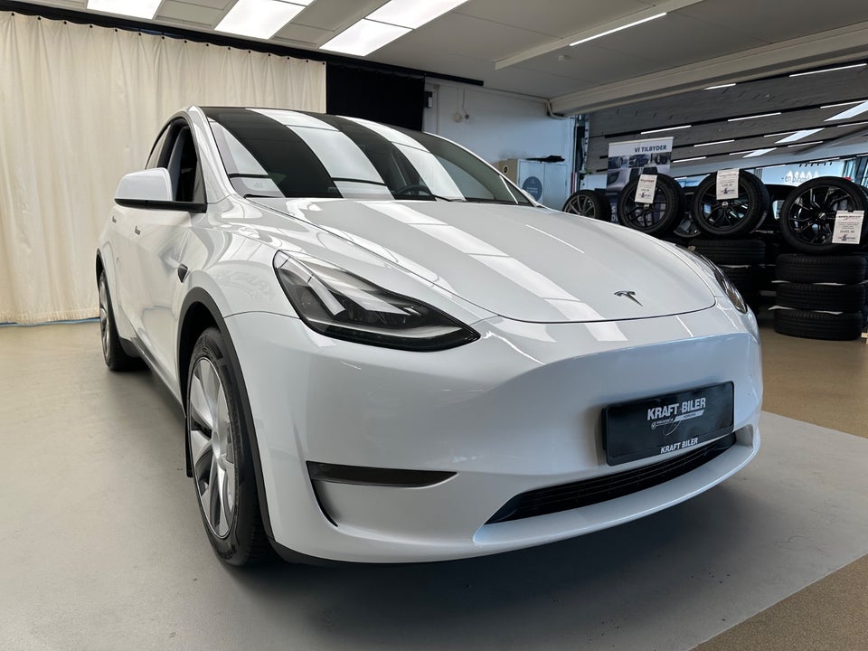 Tesla Model Y Long Range AWD 5d