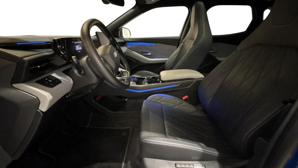 Ford Explorer 84 Premium Extended Range AWD 5d