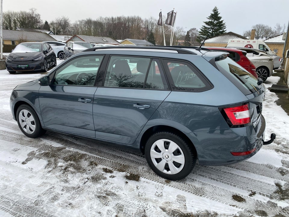 Skoda Fabia 1,0 MPi 60 Ambition Combi 5d