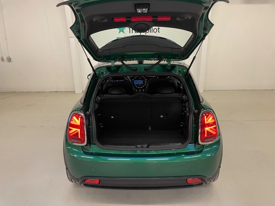 MINI Cooper SE Classic Trim 3d