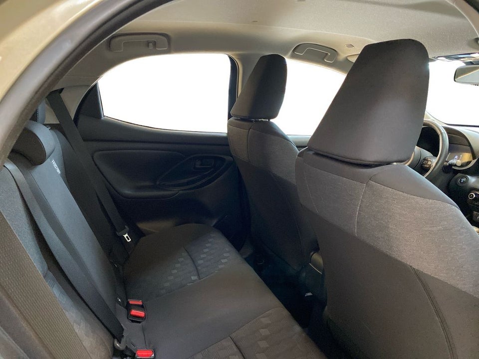 Toyota Yaris 1,5 Hybrid Style Comfort e-CVT 5d