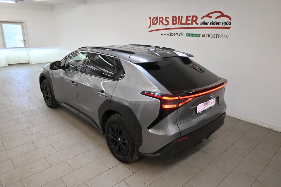Toyota bZ4X Executive AWD 5d