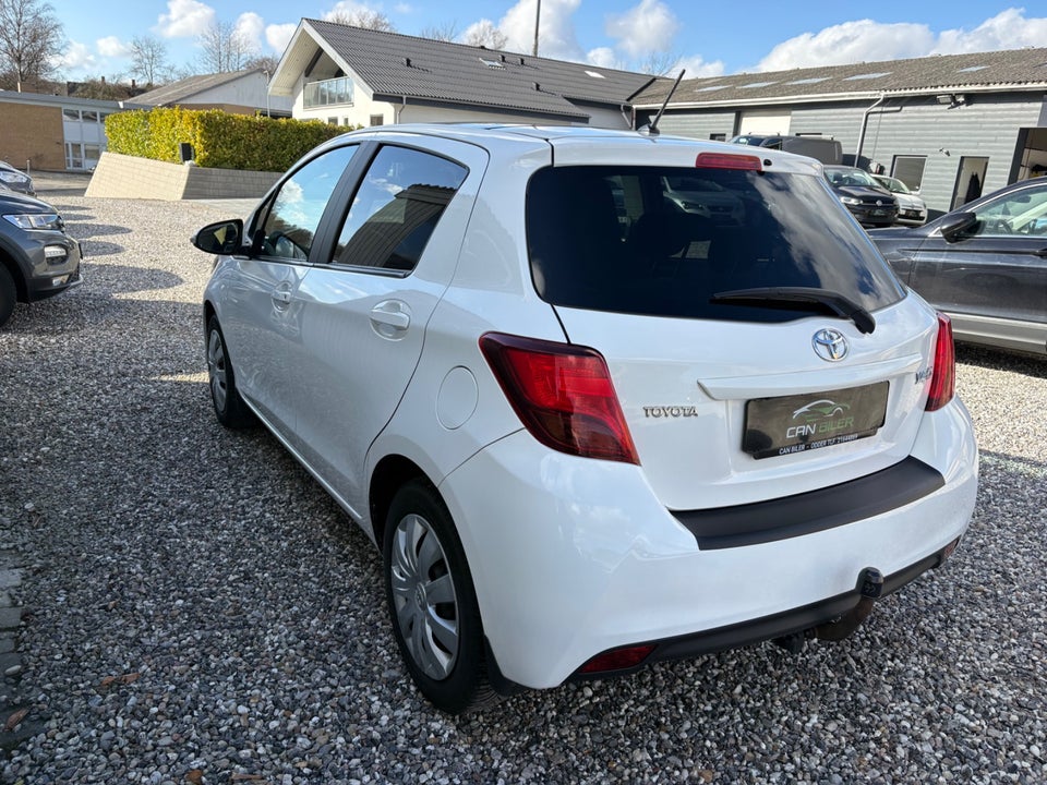 Toyota Yaris 1,3 VVT-i Skyview 5d