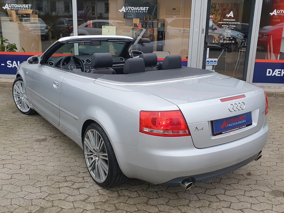 Audi A4 3,0 V6 Cabriolet 2d