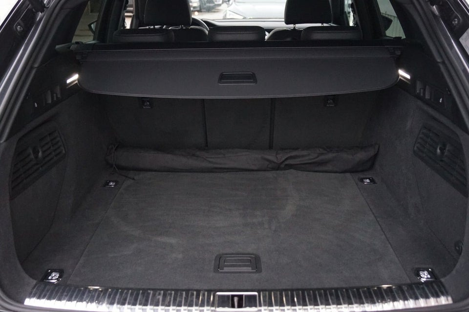 Audi e-tron 55 S-line quattro 5d