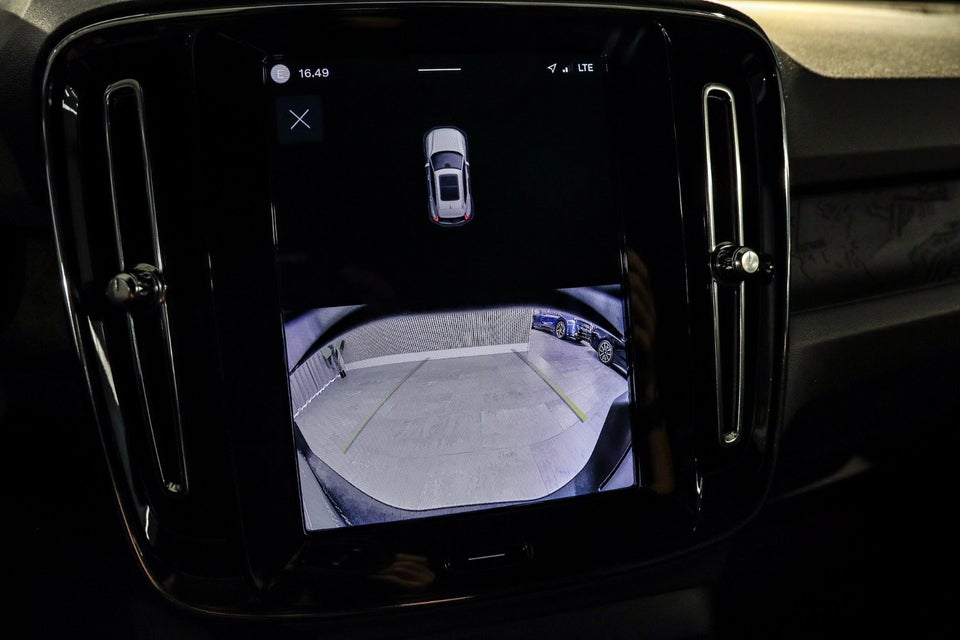 Volvo EX40 Extended Range Plus 5d