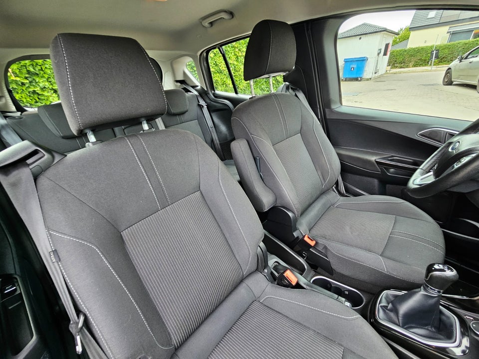 Ford B-MAX 1,0 SCTi 100 Titanium 5d