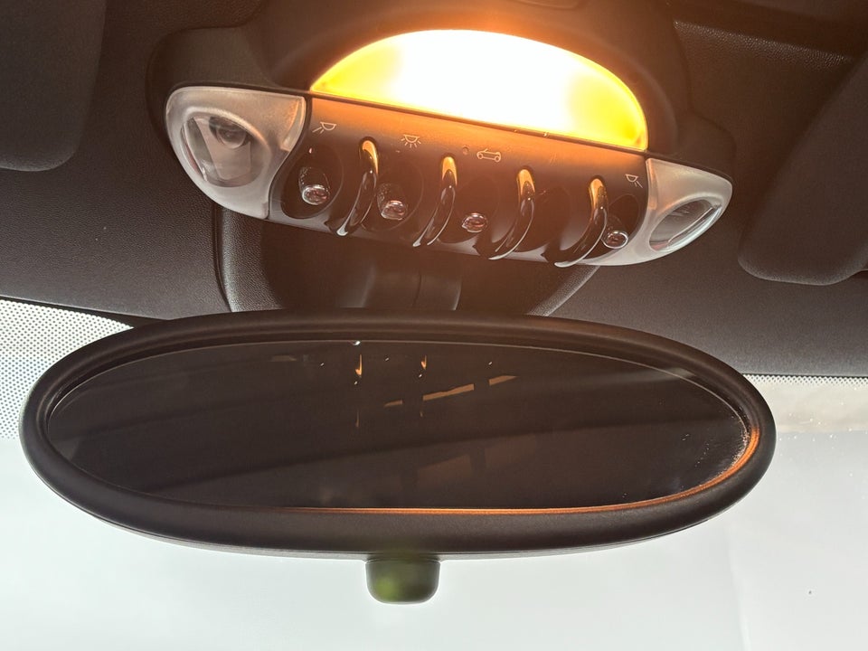 MINI One 1,6 Cabriolet 2d