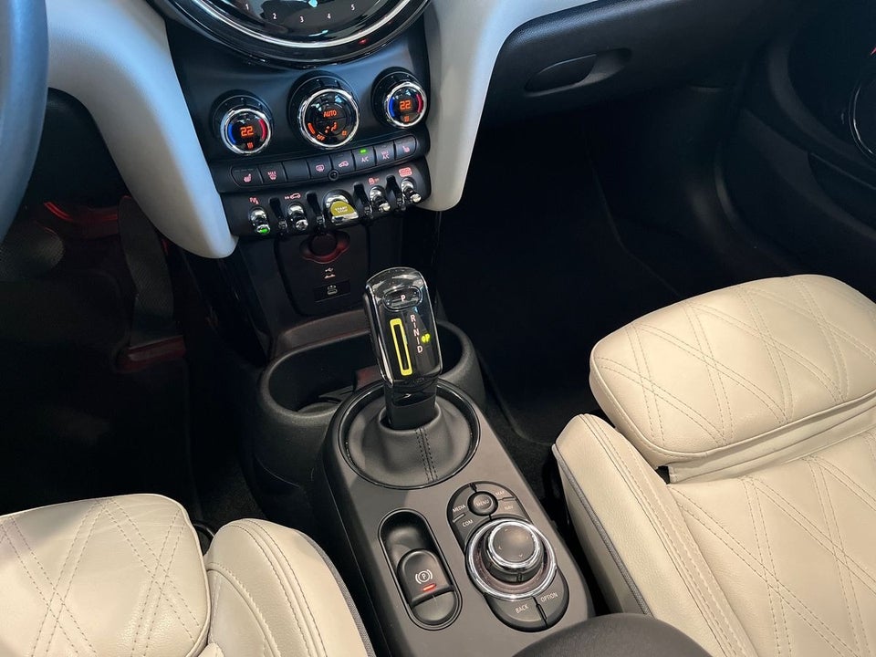 MINI Cooper SE Edition Premium Plus 3d