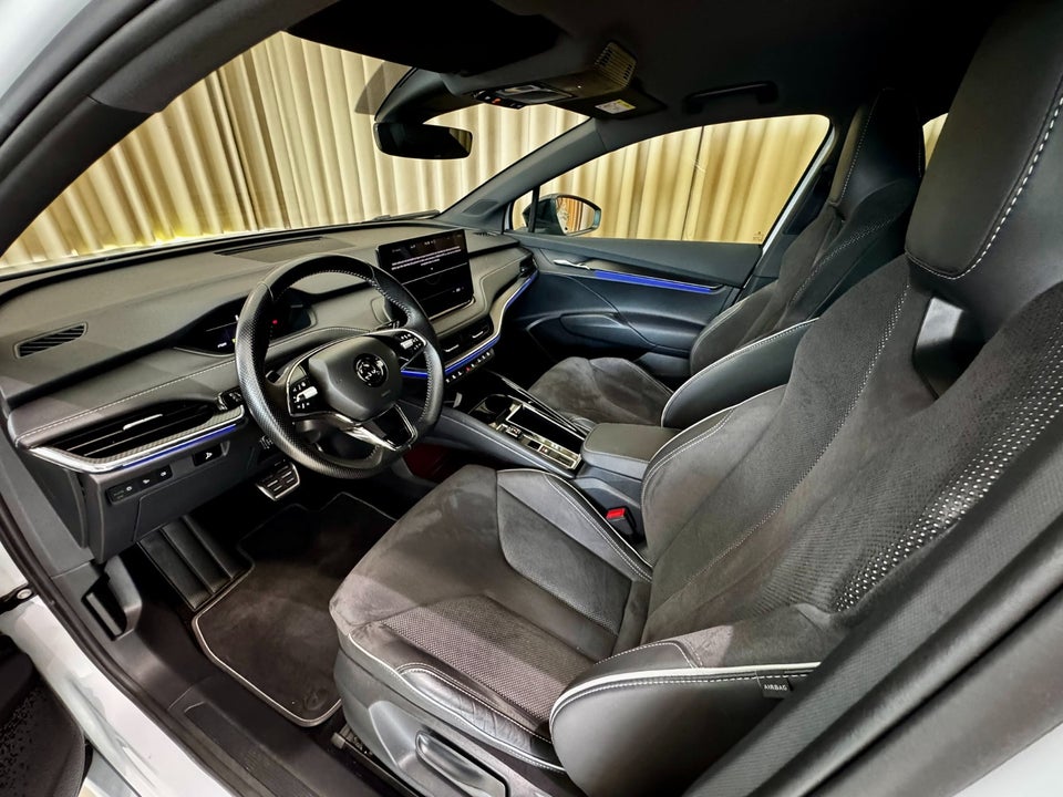 Skoda Enyaq 80x iV Sportline 5d
