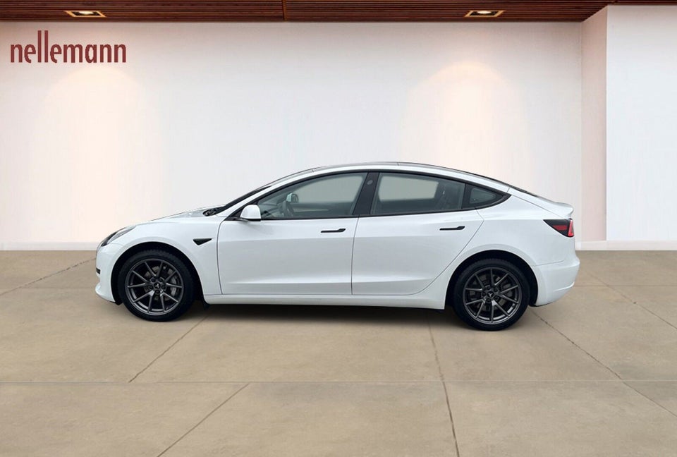 Tesla Model 3 RWD 4d