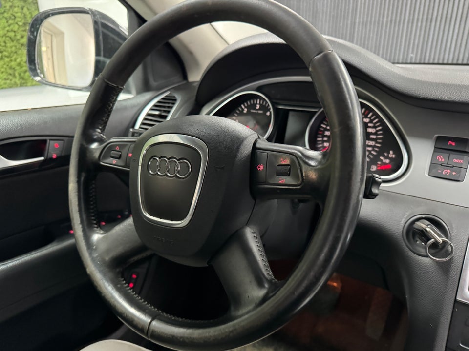 Audi Q7 4,2 TDi S-line quattro Tiptr. Van 5d
