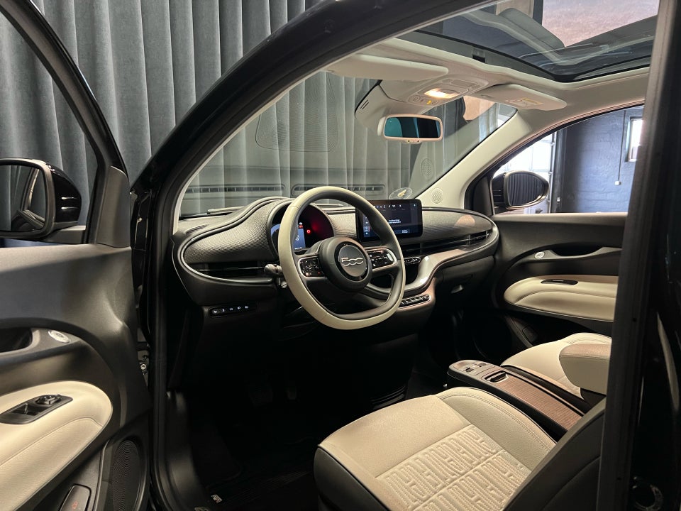 Fiat 500e 42 la Prima by Bocelli 3d