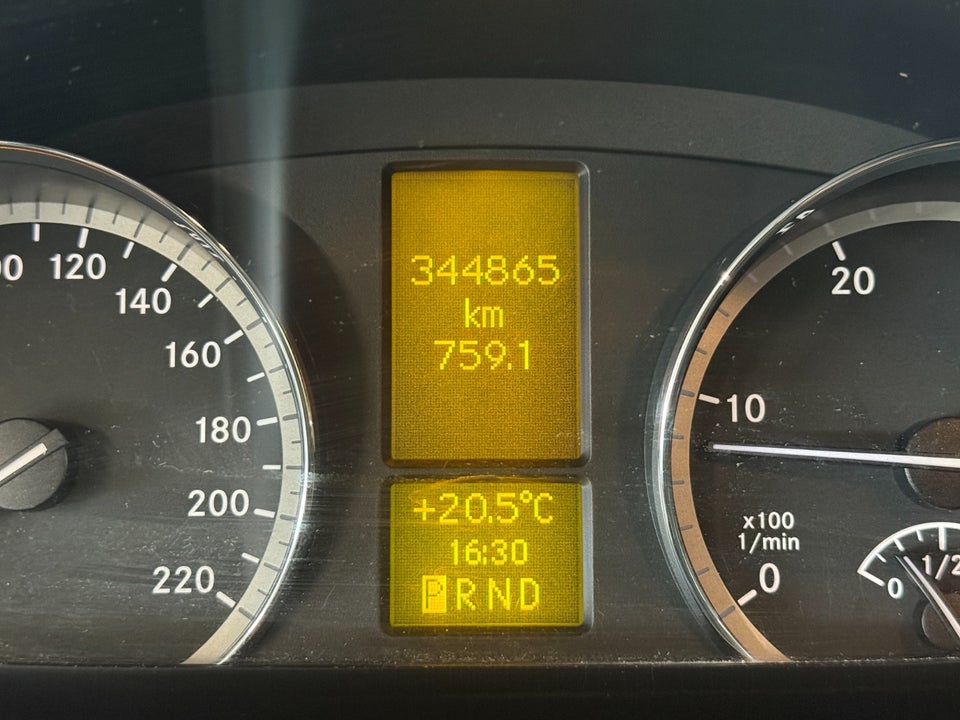Mercedes Vito 113 2,2 CDi Comfort L aut. 4d