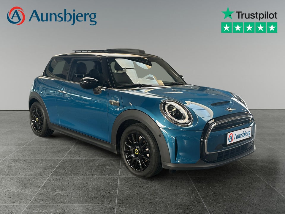 MINI Cooper SE Classic Trim 3d