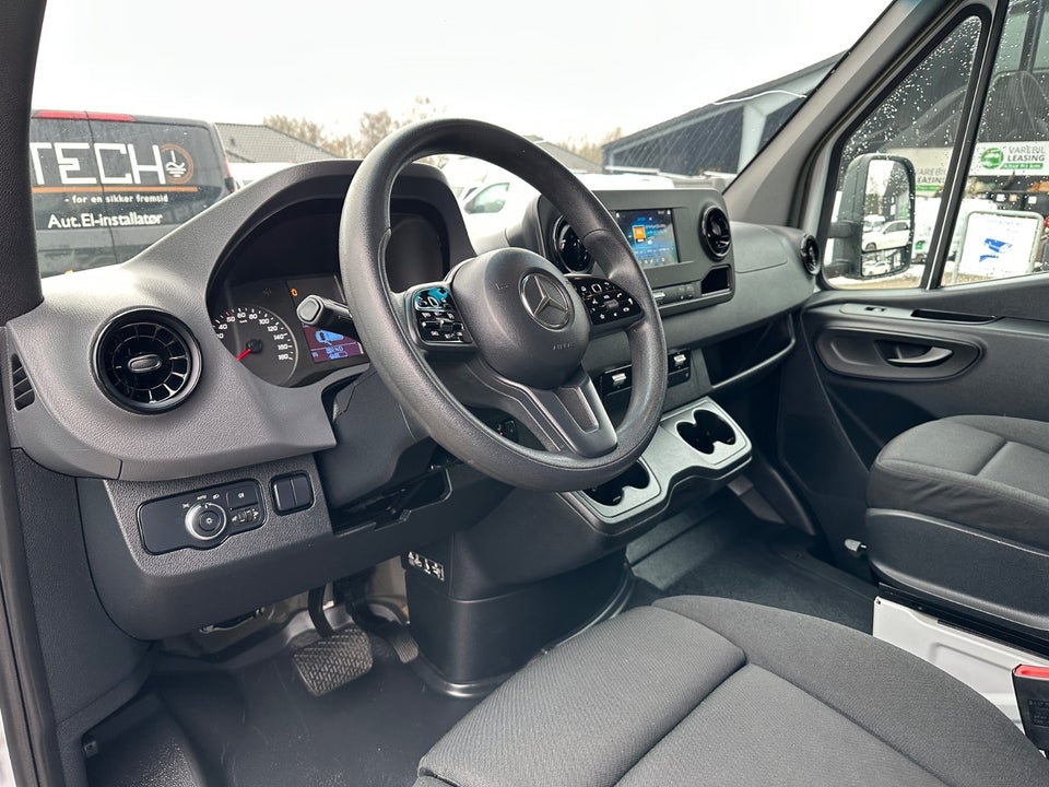 Mercedes Sprinter 315 2,0 CDi A2 Chassis aut. RWD 2d