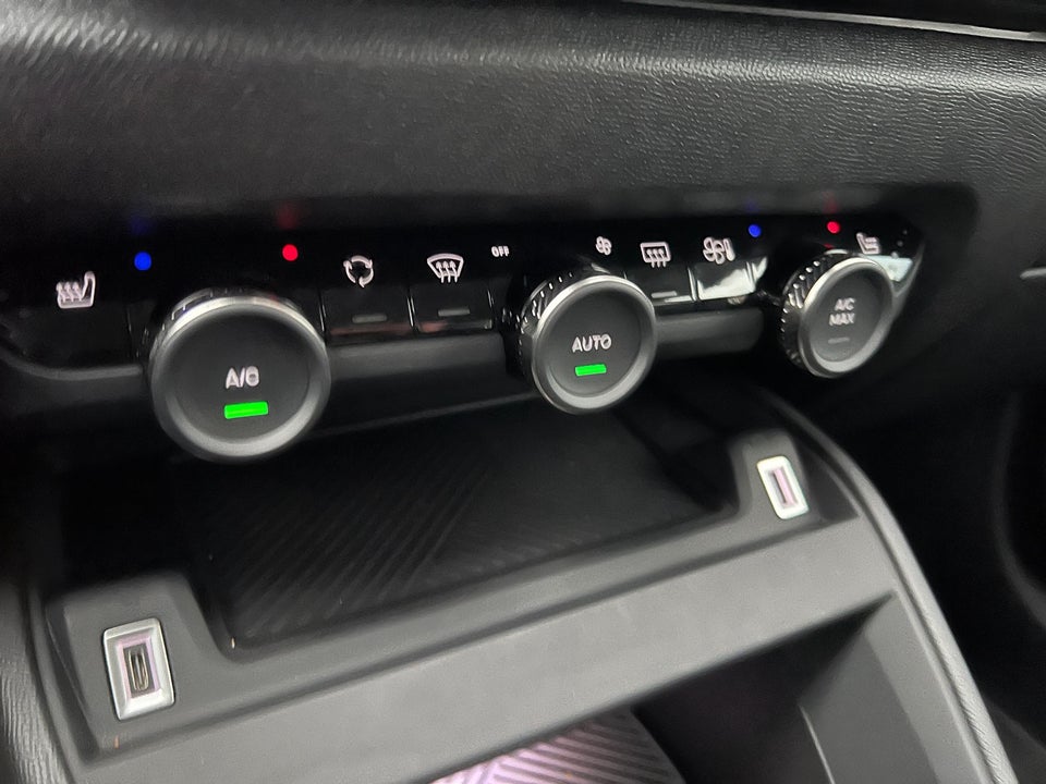 Citroën ë-C4 50 Shine 5d