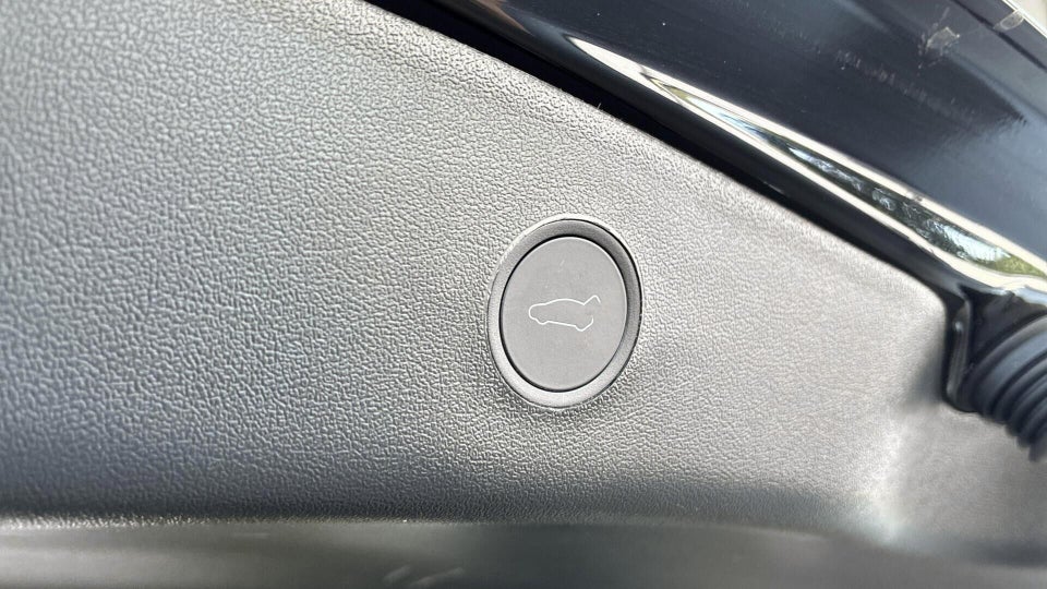 Tesla Model 3 Long Range RWD 4d