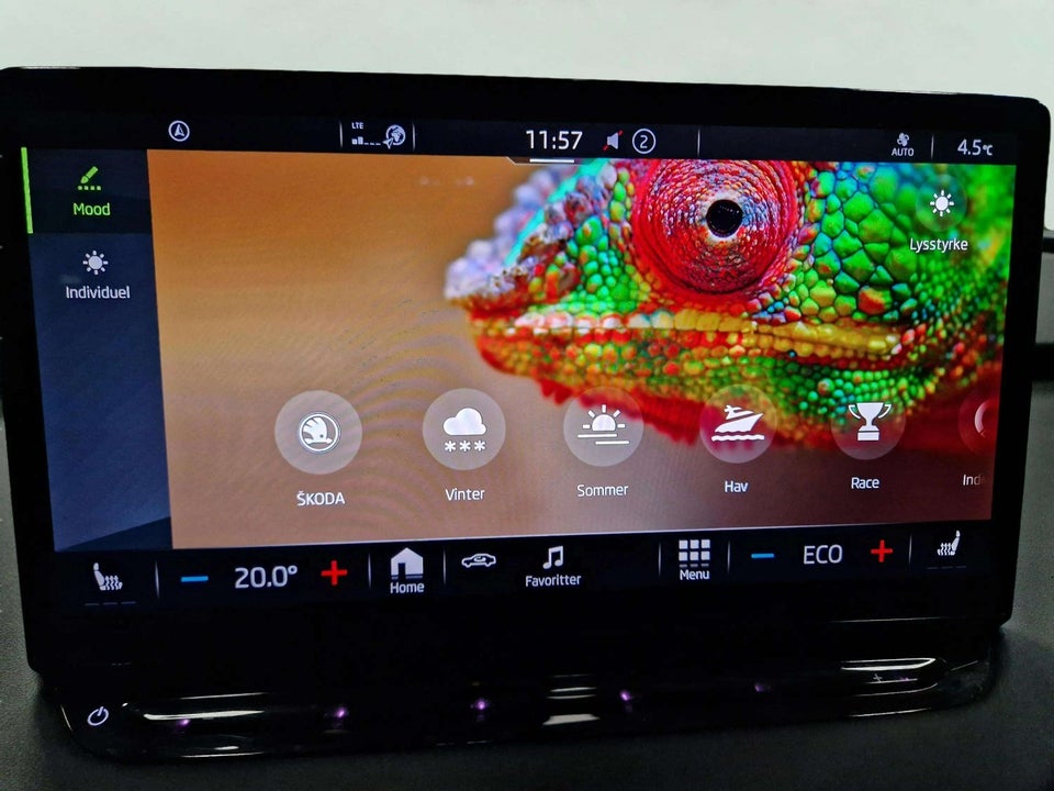 Skoda Enyaq 80 iV Plus Suite 5d