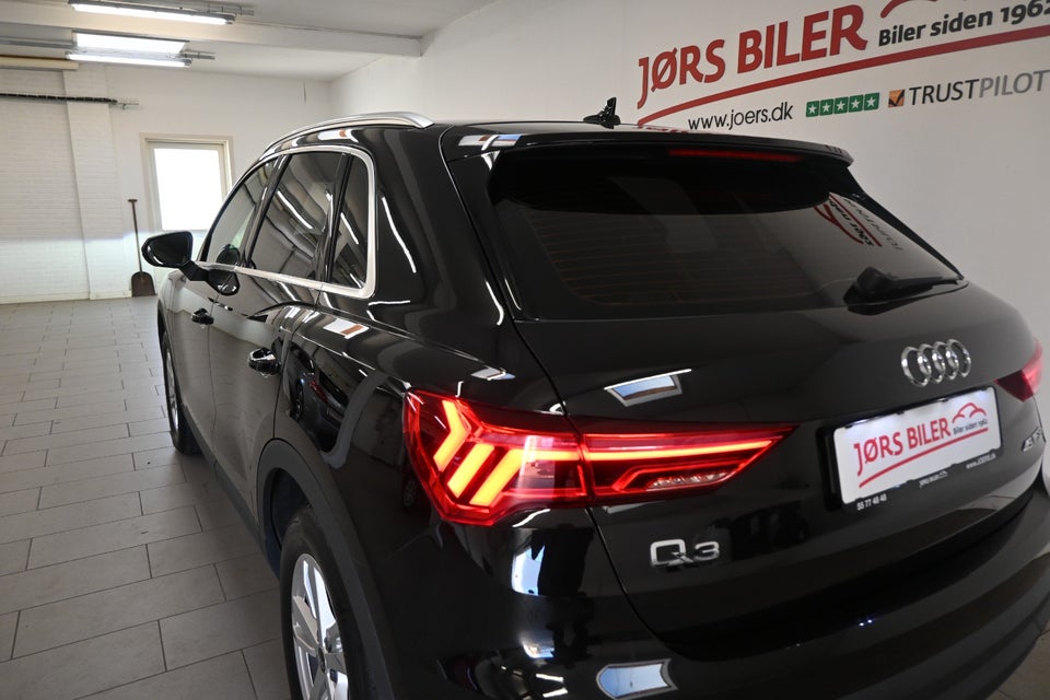 Audi Q3 45 TFSi e Attitude plus S-tr. 5d
