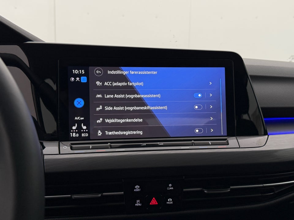 VW Golf VIII 1,4 eHybrid DSG 5d