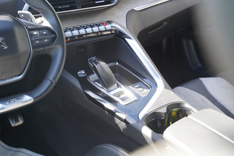 Peugeot 3008 1,6 Hybrid First GT EAT8 5d