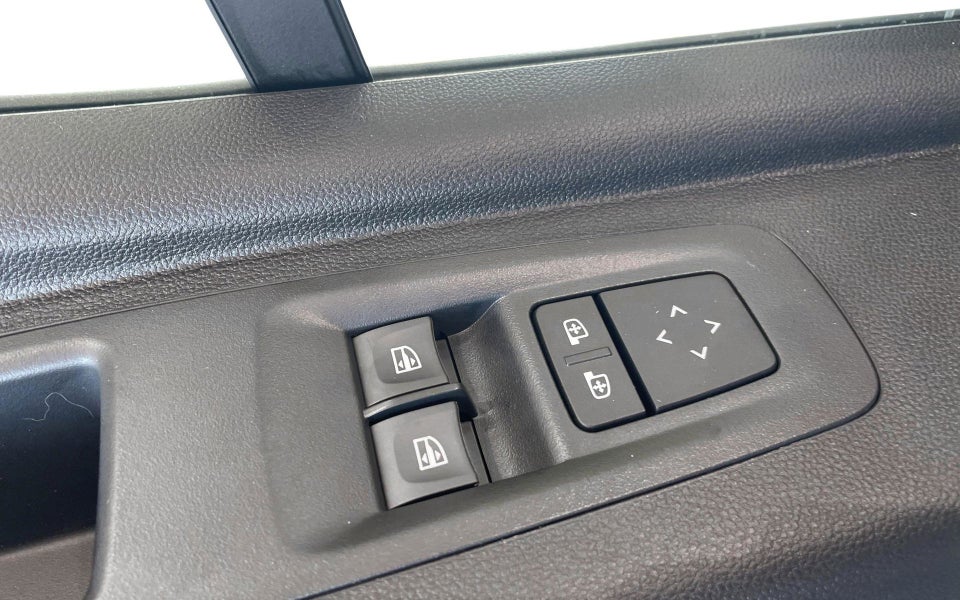 Nissan Interstar 87 L2H2 Tekna