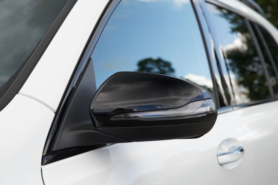 Mercedes EQB300 Progressive Advance Plus 4Matic 5d