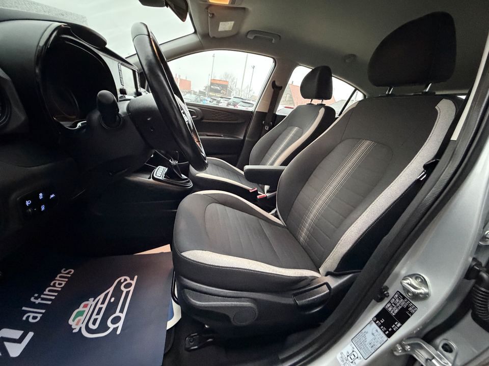 Hyundai i10 1,0 MPi Advanced 5d