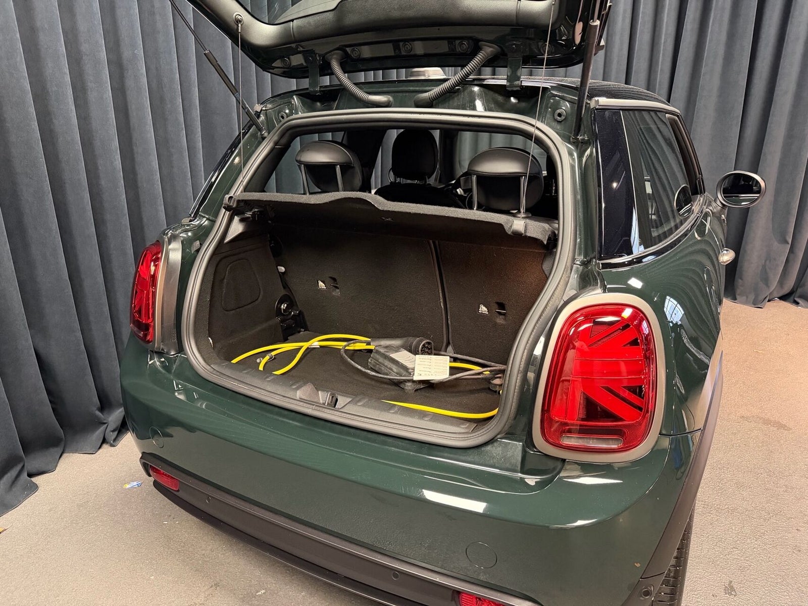 MINI Cooper SE Resolute Edition 3d