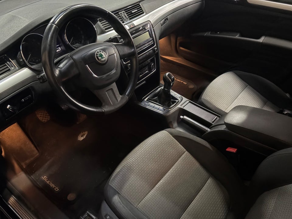 Skoda Superb 2,0 TDi 140 Ambition Combi 5d