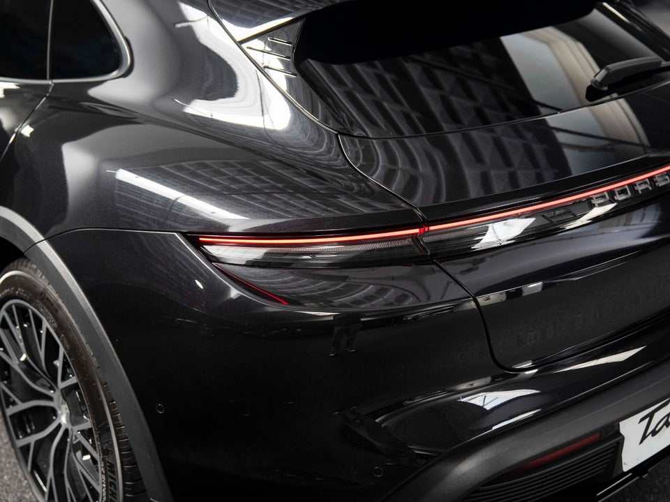 Porsche Taycan 4 Performance+ Cross Turismo 5d