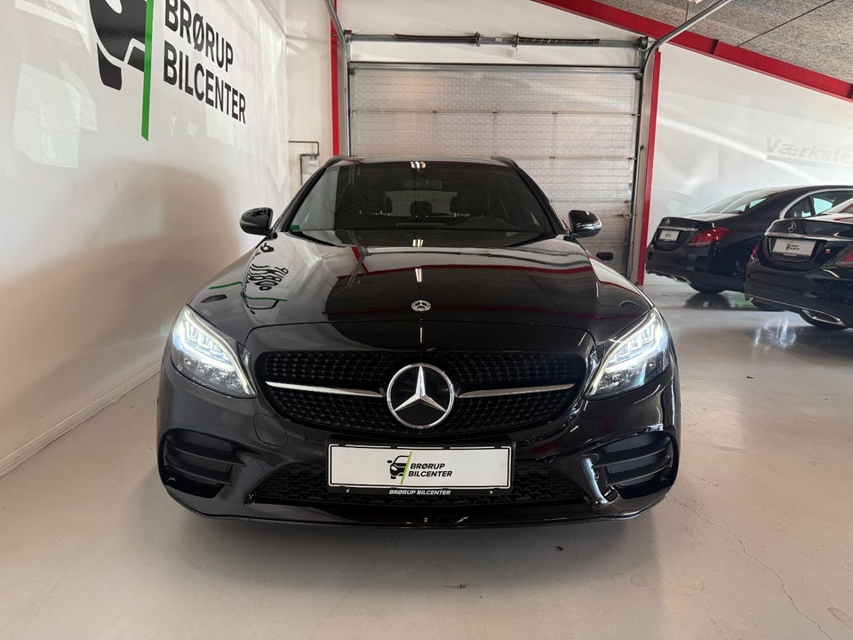 Mercedes C220 d 2,0 AMG Line Night Edition stc. aut. 5d