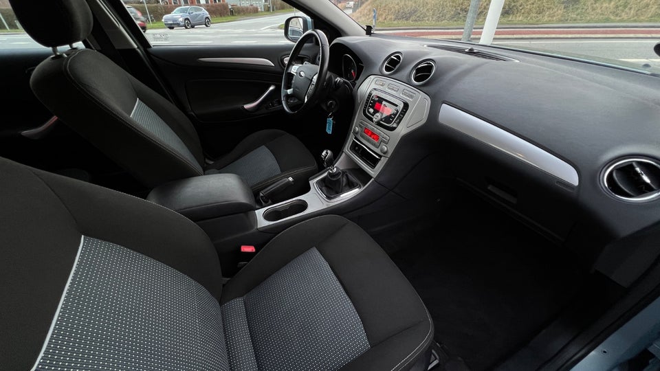 Ford Mondeo 1,8 TDCi 125 Trend 4d