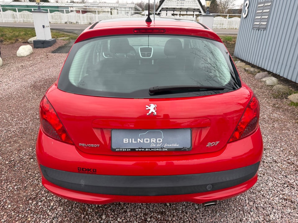 Peugeot 207 1,6 VTi S16 5d