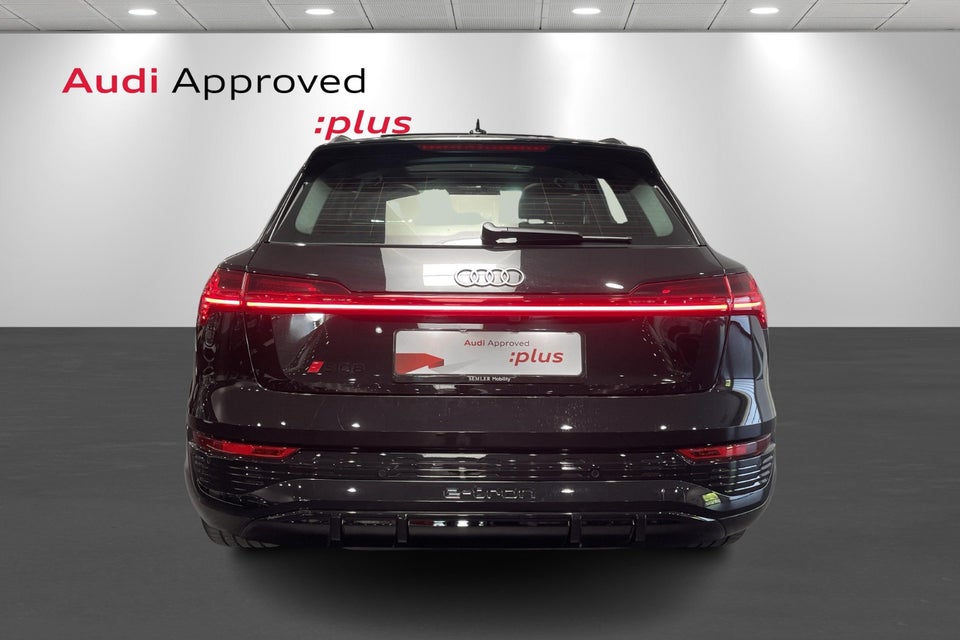 Audi SQ8 e-tron quattro 5d