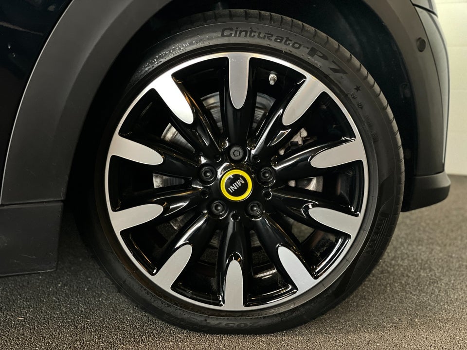 MINI Cooper SE Yours Trim 3d