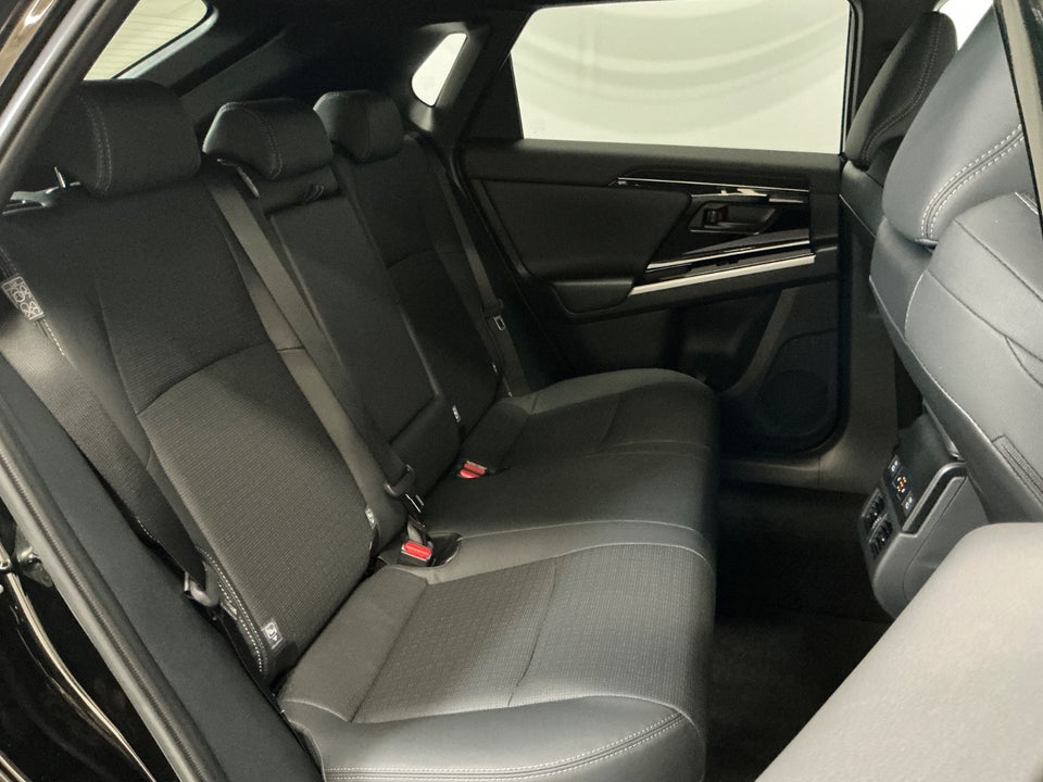 Toyota bZ4X Executive 5d