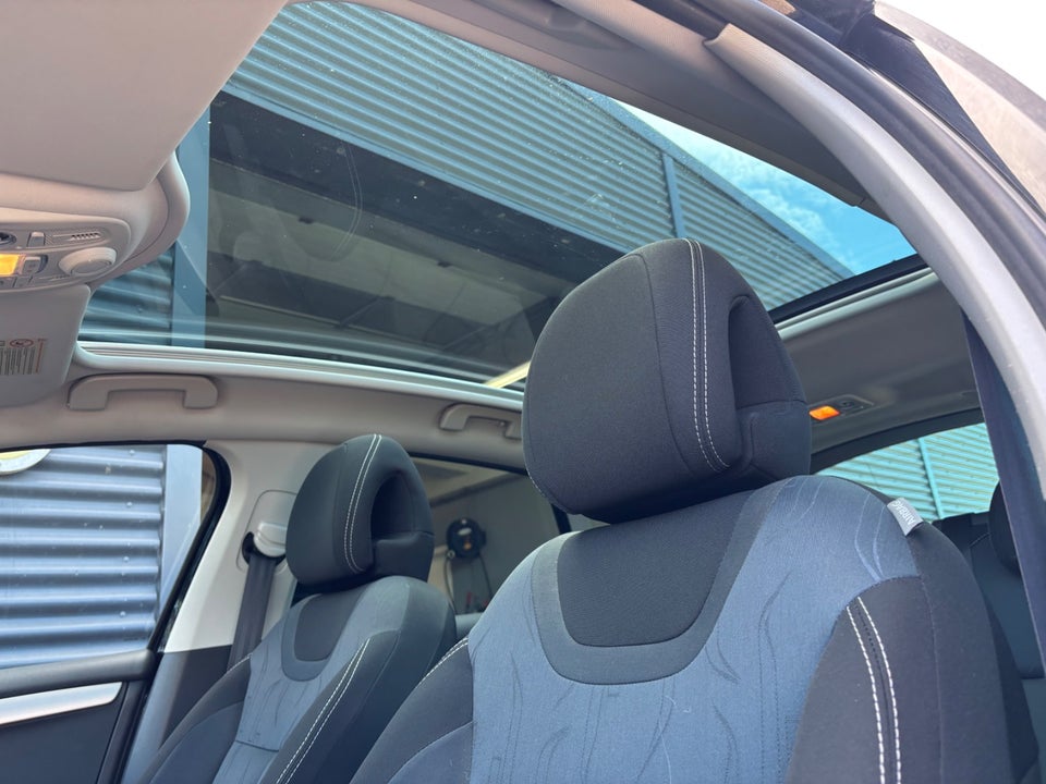 Citroën C4 1,6 e-HDi 112 Seduction 5d