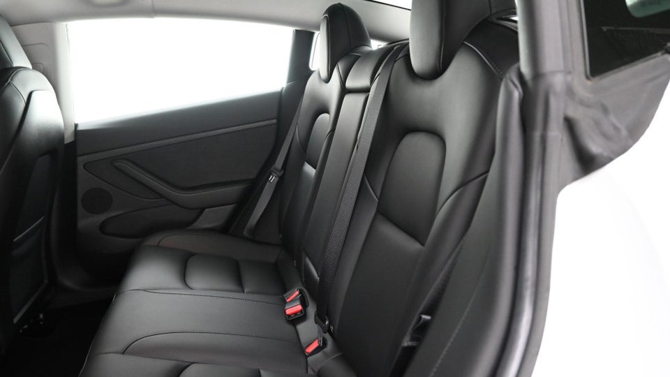 Tesla Model 3 Long Range AWD 4d