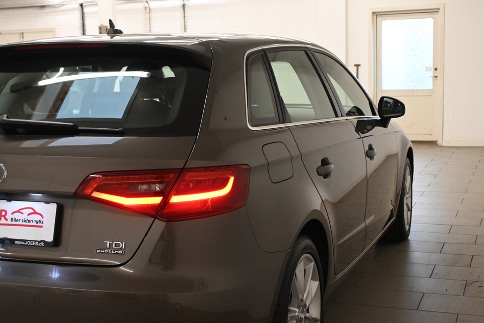 Audi A3 2,0 TDi 184 Ambiente Sportback quattro S-tr. 5d