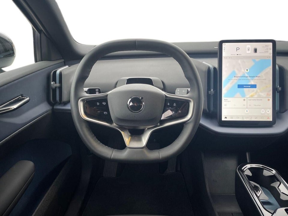 Volvo EX30 Extended Range Plus 5d