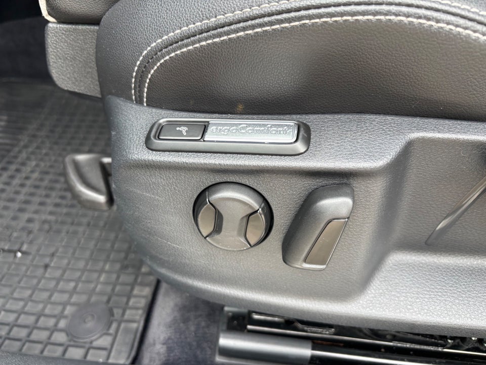 VW Passat 1,4 TSi 150 R-line Variant DSG BMT 5d