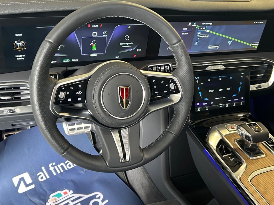 Hongqi E-HS9 99 Premium 5d