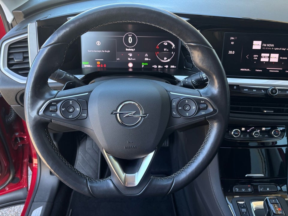 Opel Grandland 1,6 Hybrid Ultimate Sport Pack aut. 5d