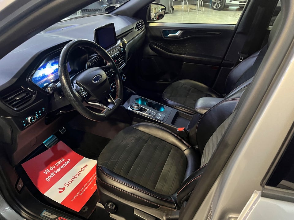 Ford Kuga 2,5 PHEV ST-Line X CVT 5d